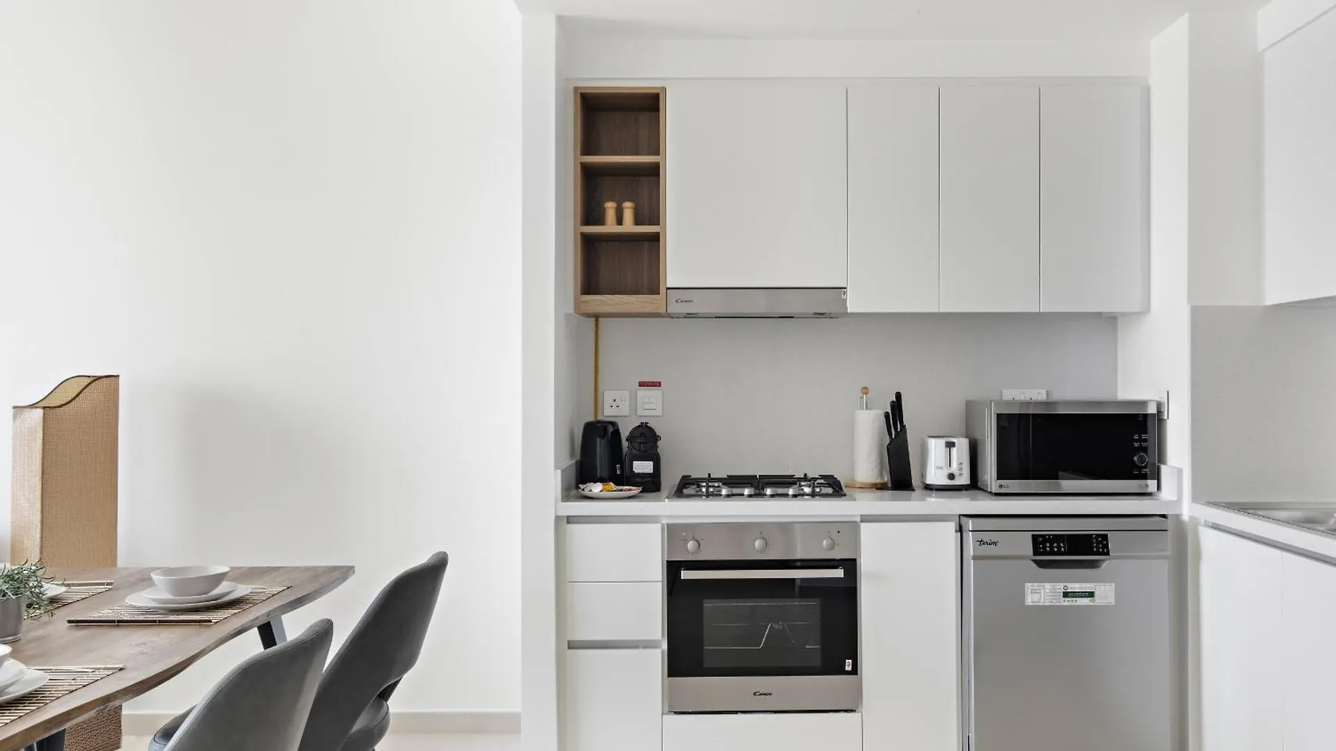 Spacious 2 Bdr With Unobstructed Burj Khalifa Views -Downtown Dubaj 0*,  Egyesült Arab Emírségek