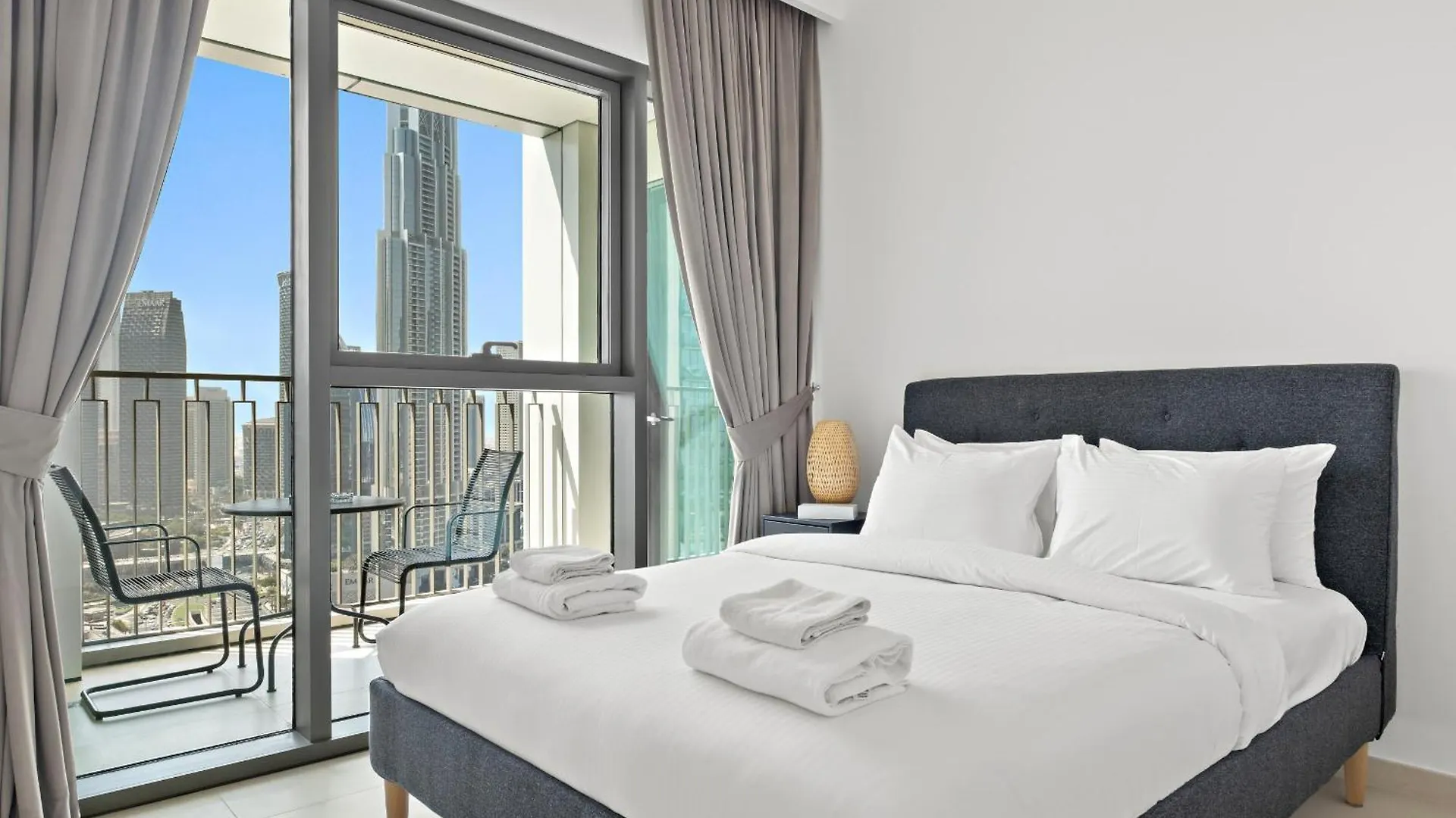 Spacious 2 Bdr With Unobstructed Burj Khalifa Views -Downtown Dubai United Arab Emirates